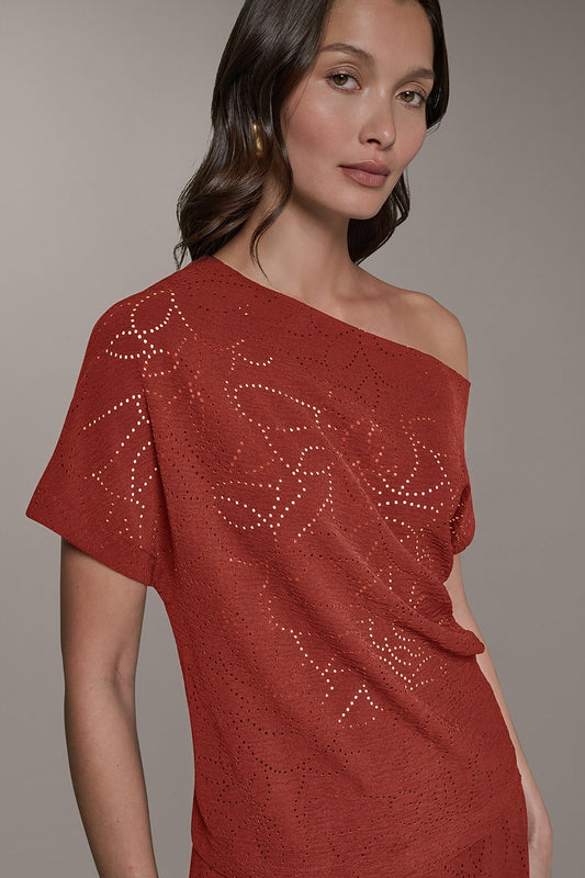 SLEEVELESS ASYMMETRIC LASER CUT TOP