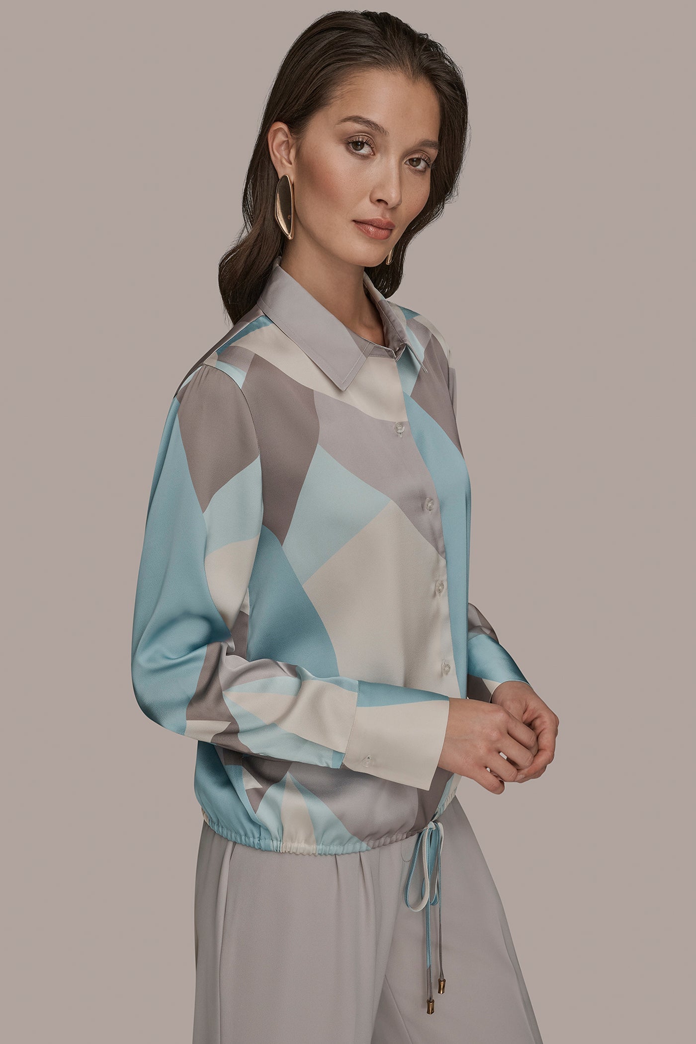 LONG-SLEEVE PRINTED DRAWSTRING BLOUSE